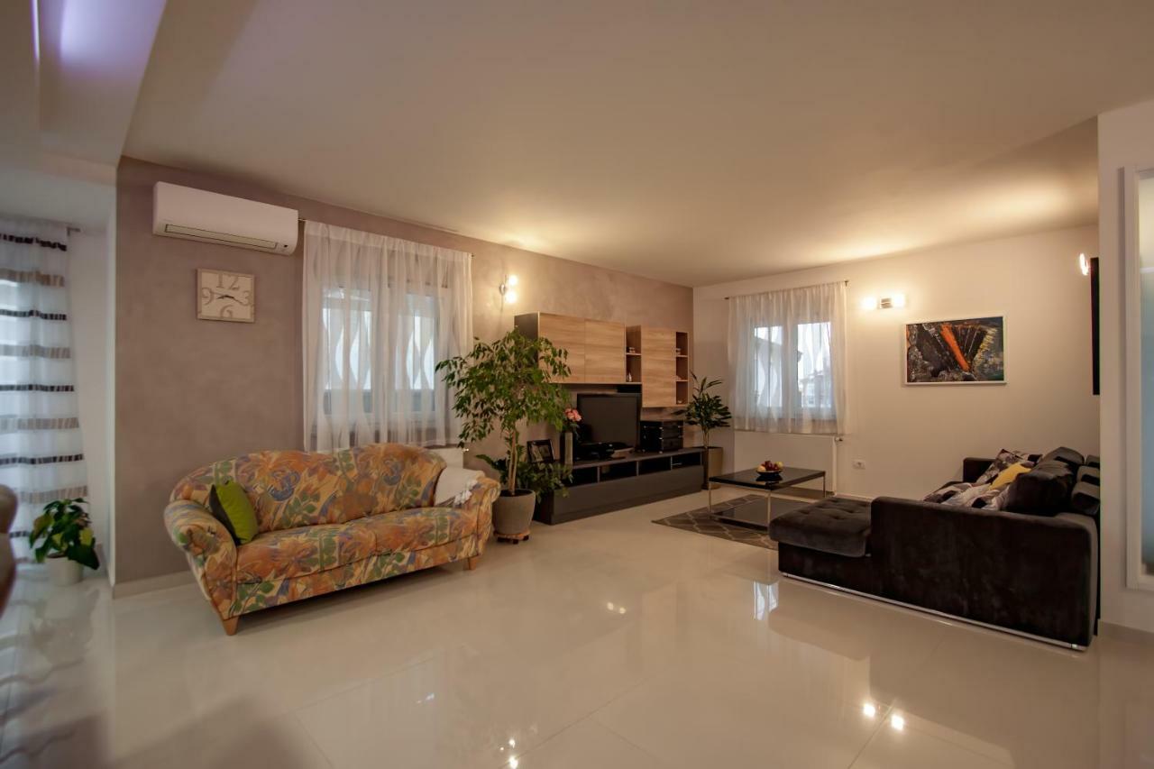 Apartman Nebo Pula Dış mekan fotoğraf